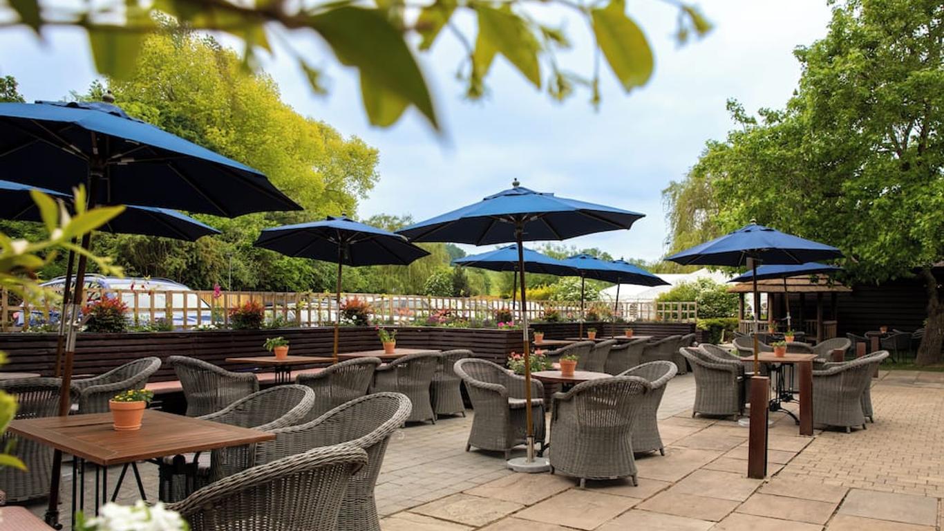 Cromwell Arms Country Pub with Rooms