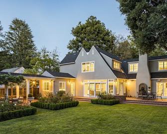 Exquisite Palo Alto Home with Lovely English Gardens - Palo Alto - Building