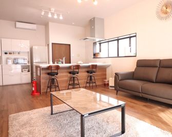 Decopinhouse - Hanamaki - Wohnzimmer