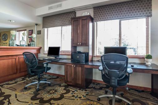Comfort Suites Airport 81 1 3 0 Salt Lake City Hotel