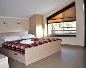 Hotel Penzion Kobala - Tolmino - Camera da letto
