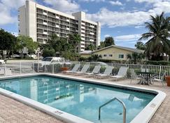 Bayview Regency Apartments By Lowkl - Fort Lauderdale - Piscine