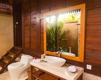 Villa Neyang - Tegalalang - Bathroom