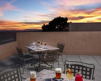Vacation Starts Here! Dining, Access to National Park Right Outside Property - Cortez - Balcony