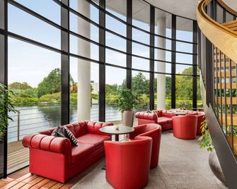 Amedia Amsterdam Airport, Trademark Collection by Wyndham - Ámsterdam - Lounge