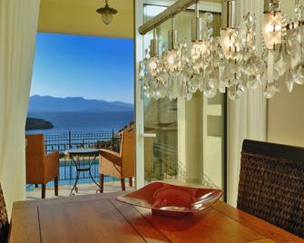 Villa Ares with private pool and a spectacular seaview - Istro
