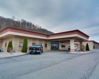 Quality Hotel and Conference Center - Bluefield - Building