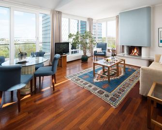 Hotel Baseler Hof - המבורג - סלון