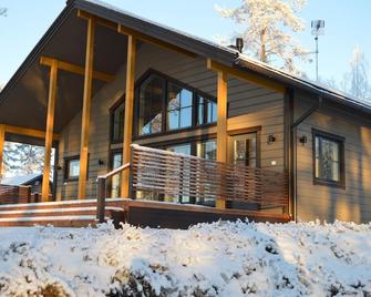 Villa Vasa - new luxury villa next to lake - Meltaus - Edificio