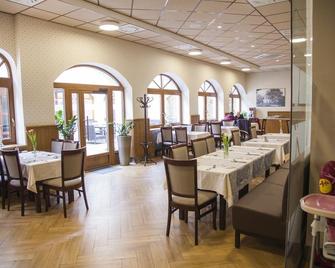 Hotel Eminent - Topoľčianky - Restaurant