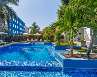 One Cuernavaca - Cuernavaca - Piscine