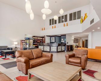 Quality Inn & Suites Denver Airport - Gateway Park - Aurora - Lounge