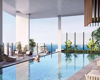 Luxury Casino Apartment in Broadbeach Island - Broadbeach - Pool