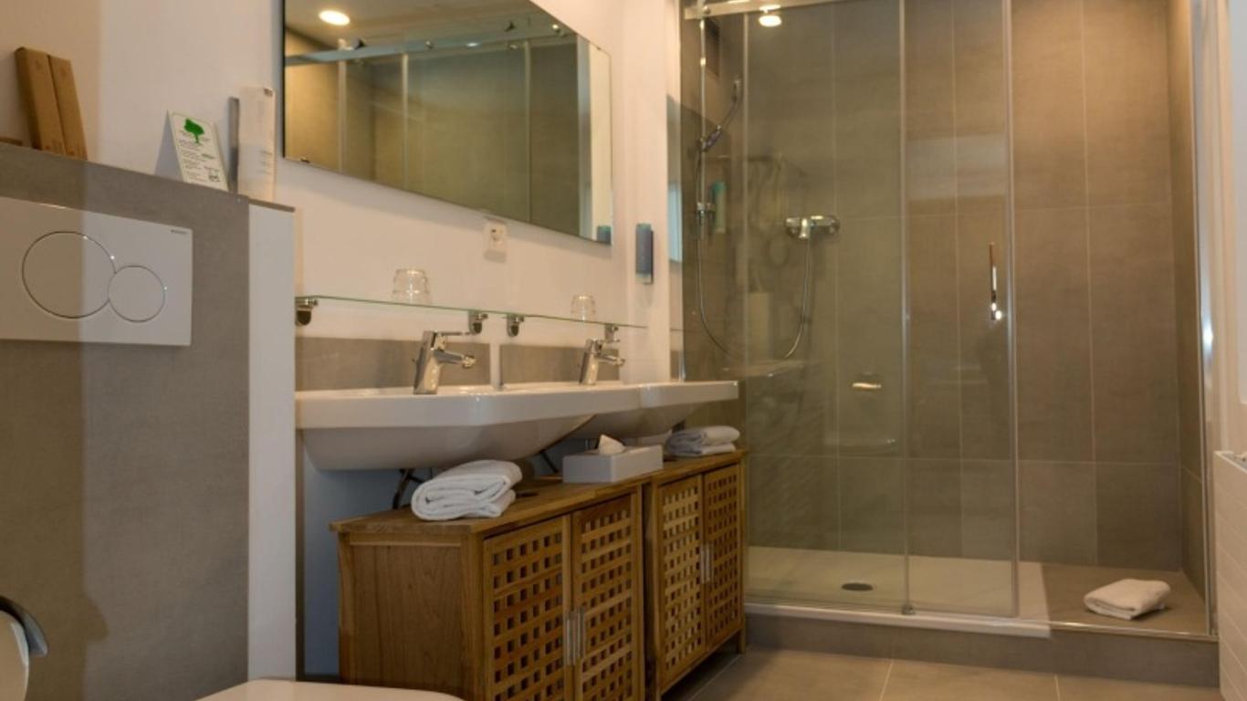 Thermal Hotels & Walliser Alpentherme Leukerbad