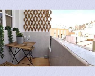 Boutike Wellness Centro Almería - Almería - Balcón