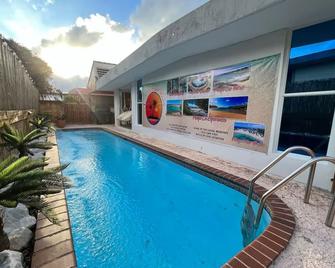Charming 2-bedroom house 2.5 bathroom in awesome Manatí with AC, private pool - Manatí - Piscina