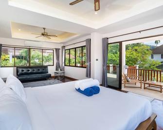 Tropical 3BR Pool Villa Amaya in Kamala - Phuket - Soverom