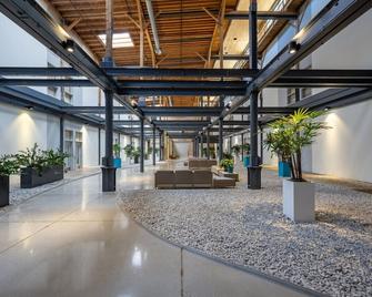 Flexhome Brewery District EL8 - Just 3 Blocks to Fiserv with Gym and Parking - Milwaukee - Lobby