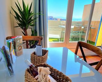 Superbe appartement avec vue mer et terrasse - Sausset-les-Pins - Restaurant