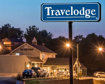 Travelodge by Wyndham Airport Platte City - Platte City - Gebäude