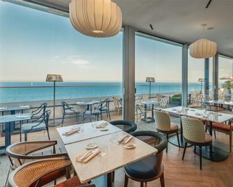 Radisson Blu Hotel, Nice - Niza - Restaurante