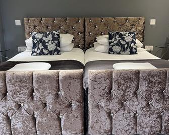 Country Twin - Axminster - Schlafzimmer