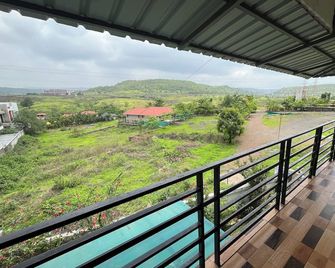Shrubbery Palms Resort - Igatpuri - Balcony