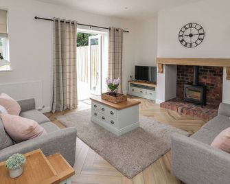 The Miners Cottage - Berwick-Upon-Tweed - Living room
