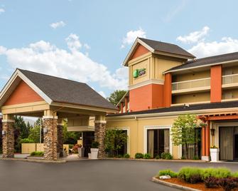 Holiday Inn Express Roseburg - Roseburg - Rakennus