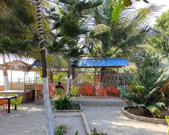 Divine Eco Resort - Cox's Bazar - Patio