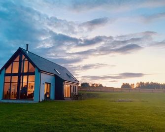 Modern Rural Cottage for 2-6 people - Keith - Gebäude