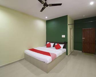 OYO 18969 H3 Rooms - Koppa (Mandya) - Bedroom