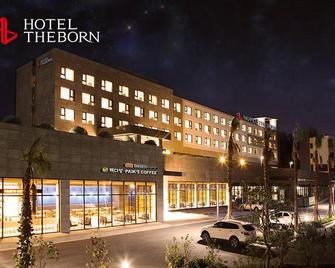 Hotel The Born Jeju - Seogwipo - Bygning