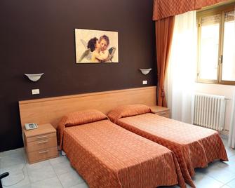 Hotel Bicocca - Milan - Bedroom
