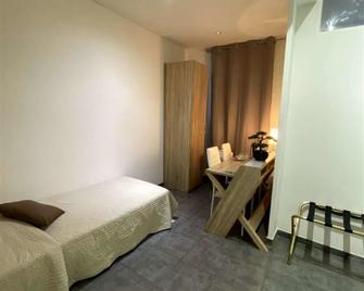 Kyriad Direct Beziers Centre - Béziers - Chambre