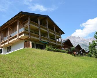 Beautiful Apartment In Spectacular Mountain Resort - Maria Alm am Steinernen Meer - Budova