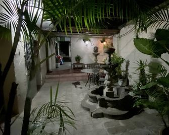 chipilapasantigualodge - Antigua Guatemala - Patio