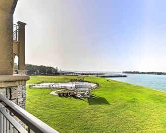 Lakefront Corsicana Condo Pool And Priva - Corsicana