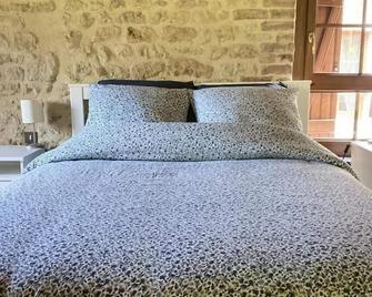 La Ferté - Olizy-Primat - Vouziers - Chambre