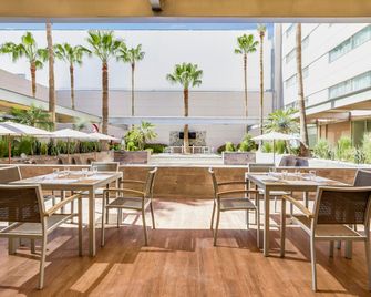 Fiesta Inn Torreon Galerias - Torreón - Patio