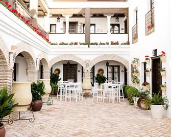 Suites La Posada De Pilar - Córdoba - Patio