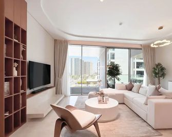 Luxury Beachfront 1BR on Palm Jumeirah & Balcony - Dubaï