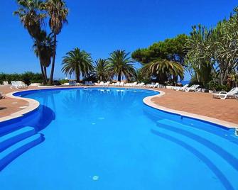 Baia Paraelios - Parghelia - Pool
