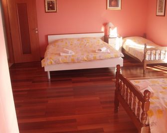 Apartment Karmen - Dubrovnik - Bedroom