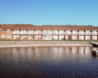 La Place Rendez-Vous Hotel - Fort Frances - Gebouw