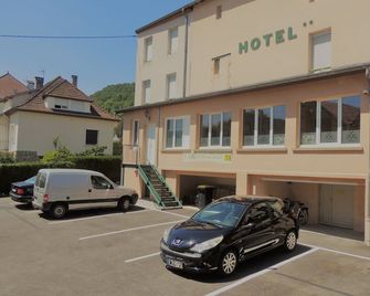 Hôtel&restaurant Hdlv - Ornans - Gebouw