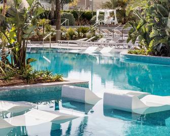 AQUA Hotel Silhouette & Spa - Adults Only - Malgrat de Mar - Piscina