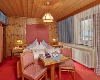 Hotel Gasthof Schöpf - Längenfeld - Bedroom