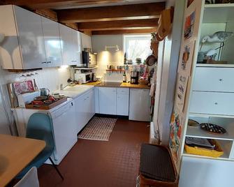 Pretty House With Garden Gulf Of Morbihan, 80m From The Sea, - Larmor-Baden - Kitchen