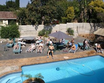 Emerald Backpackers - Kempton Park - Piscina